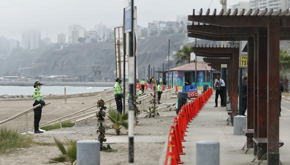 Las playas son vigiladas en la actualidad por agentes de la Policía Nacional. (Fotos Miguel Yovera /@photo.gec)