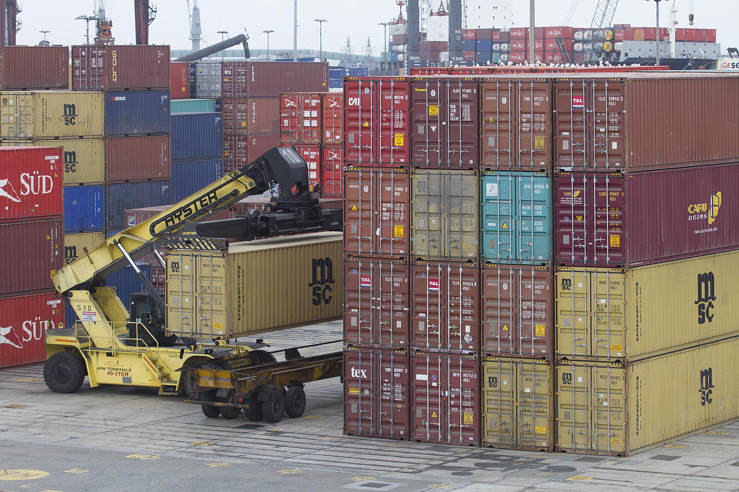 ADEX: Igualar el régimen laboral agrario al general no es la solución