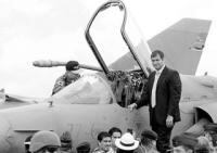 Ecuador adquiere doce aviones de combate 
