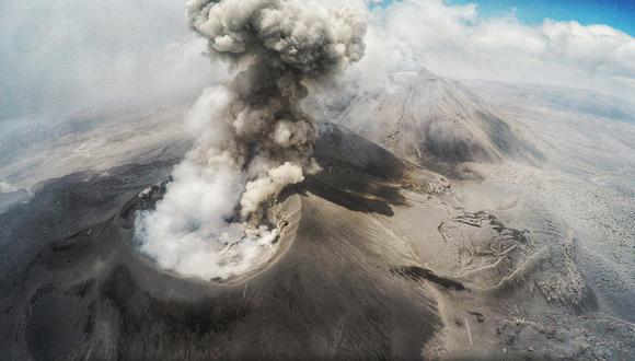 Volcán Sabancaya tuvo 37 mil explosiones en 4 años de erupción