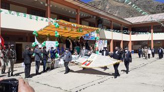 Con emotivo desfile, Colegio la Victoria de Ayacucho conmemora 190 años de fundación