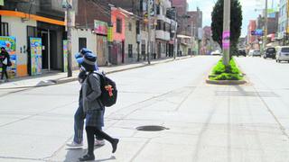 Buzones sin tapa son un peligro en las calles para la población en Huancayo