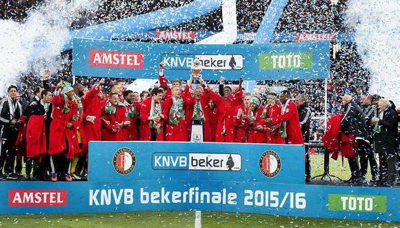 Feyenoord de Renato Tapia ganó la Copa de Holanda