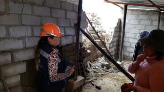 Arequipa: Pared de bloquetas se desploma a causa de las lluvias en una vivienda de Cayma (VIDEO)