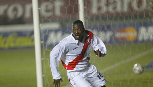 Andrés Mendoza cuando jugaba con la selección peruana. | Foto: GEC