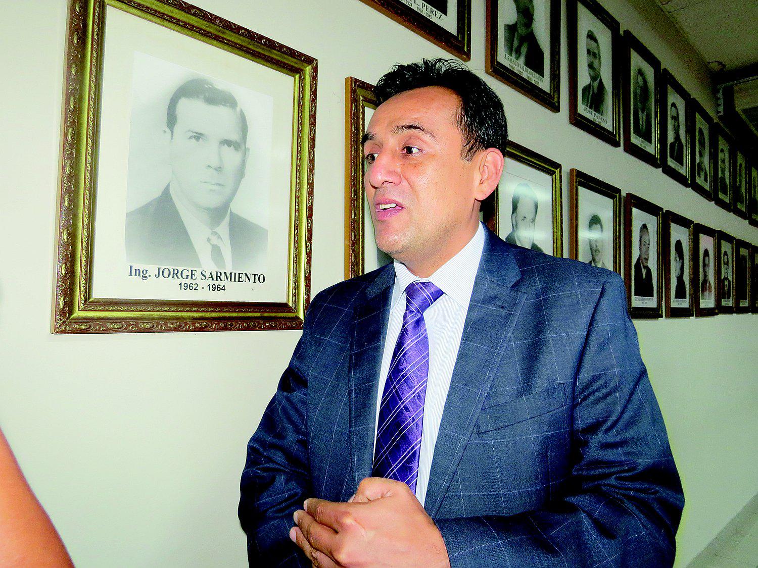 Gerente de Subregión Pacífico“Para ejecutar obras nuevas no tenemos ni un sol”