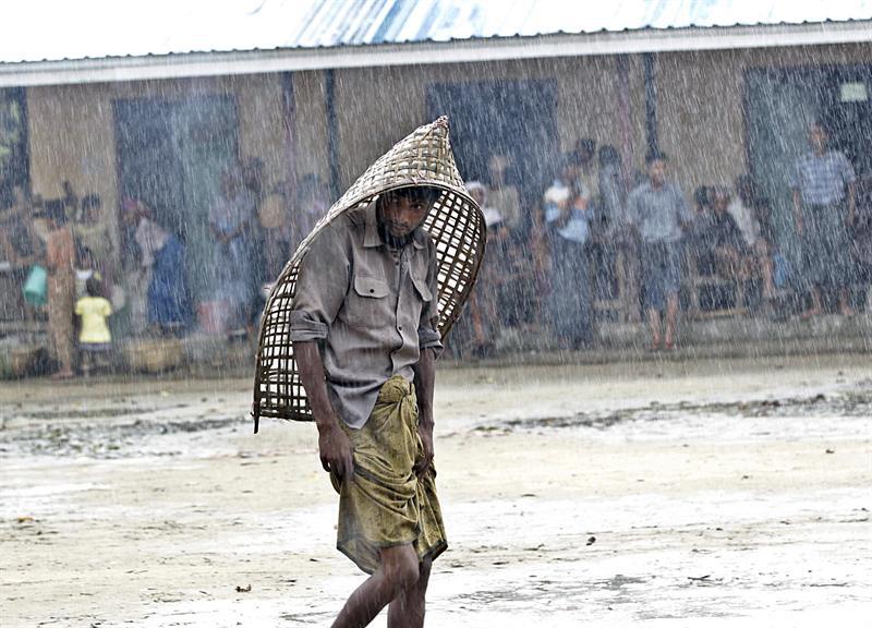 Ciclón en Bangladesh deja 33 muertos