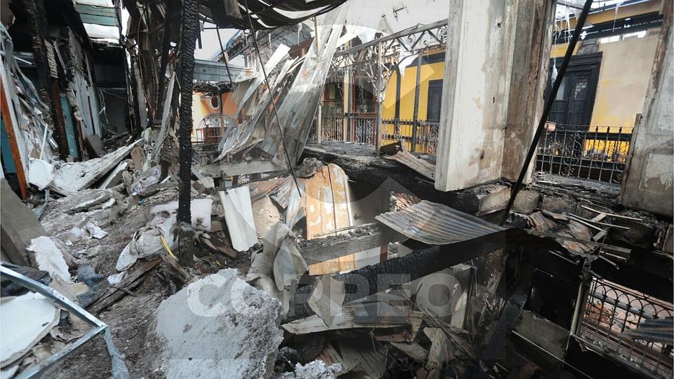 Así quedó la pollería Villa Chicken tras incendio (FOTOS)