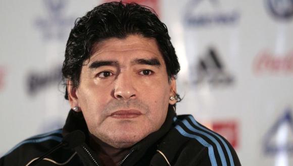 Diego Armando Maradona: Luis Suarez es el mejor delantero del mundo