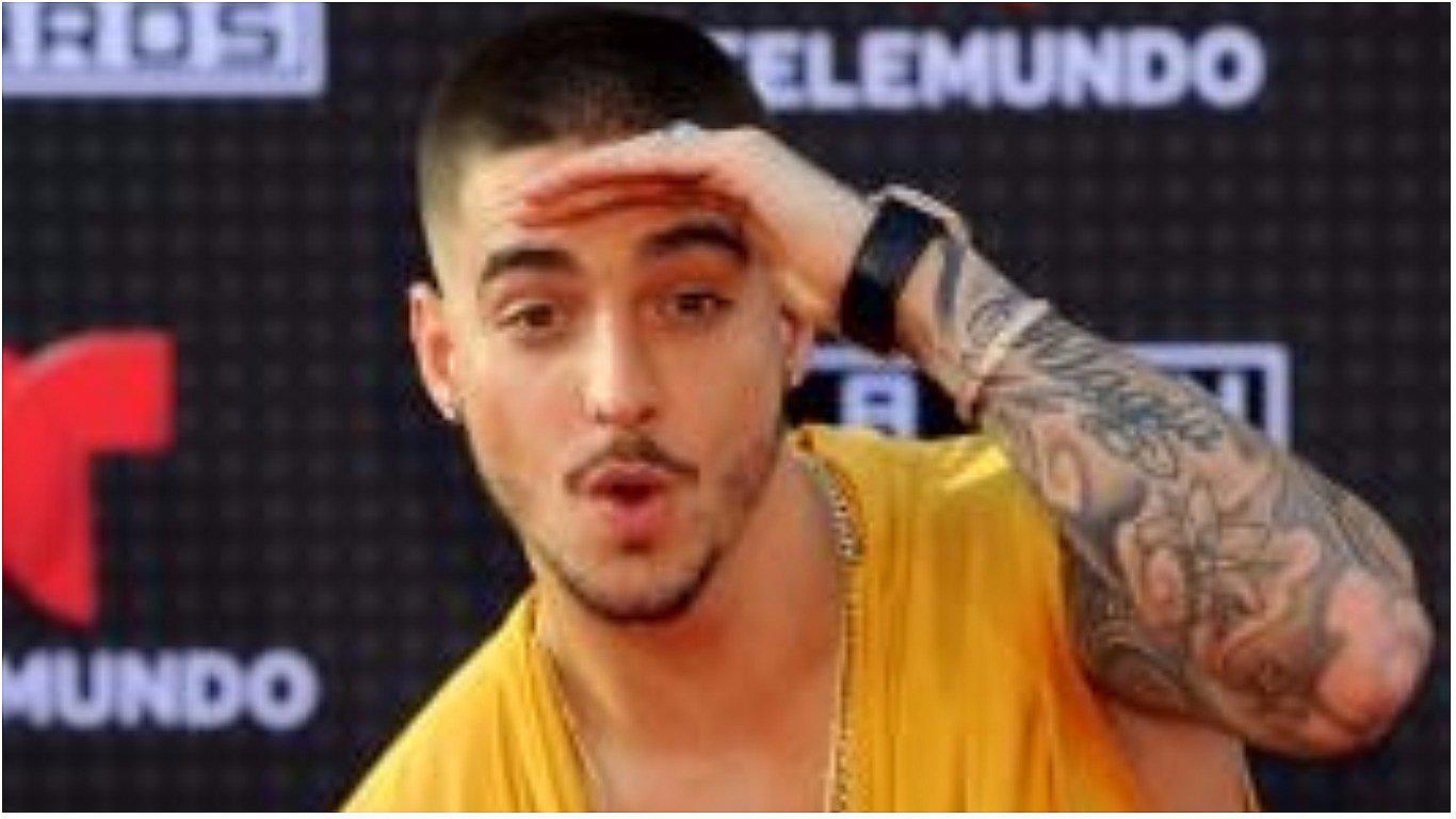 ​Maluma es blanco de burlas por este tremendo error [FOTO]