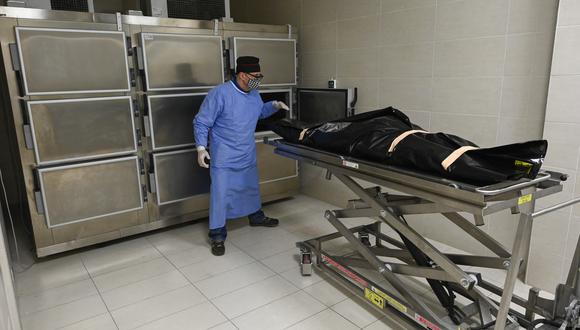 Imagen referencial de un muerto en la morgue del Hospital Lozenets en Sofía, Bulgaria. (Foto: Nikolay DOYCHINOV / AFP)