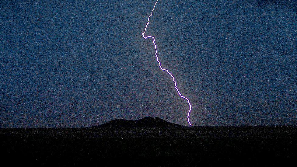 Moquegua: Rayo mata a dos trabajadores en mina y a otros nueve deja heridos