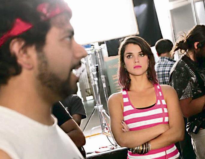 Alessandra Denegri encarna a "femme fatale" en película chilena