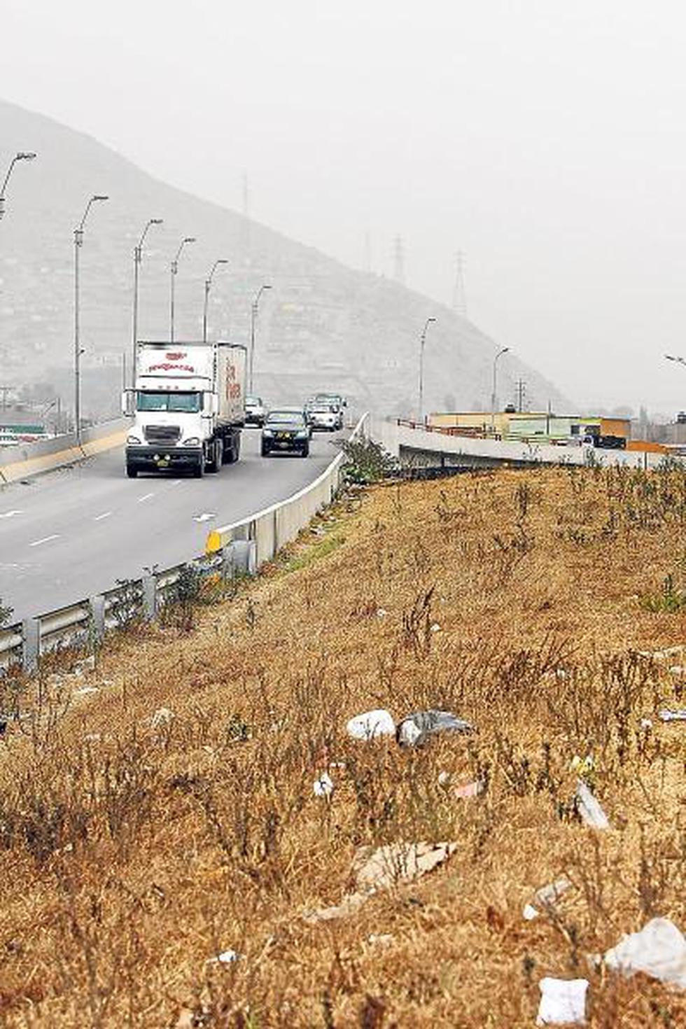 La autopista Prialé es un basural