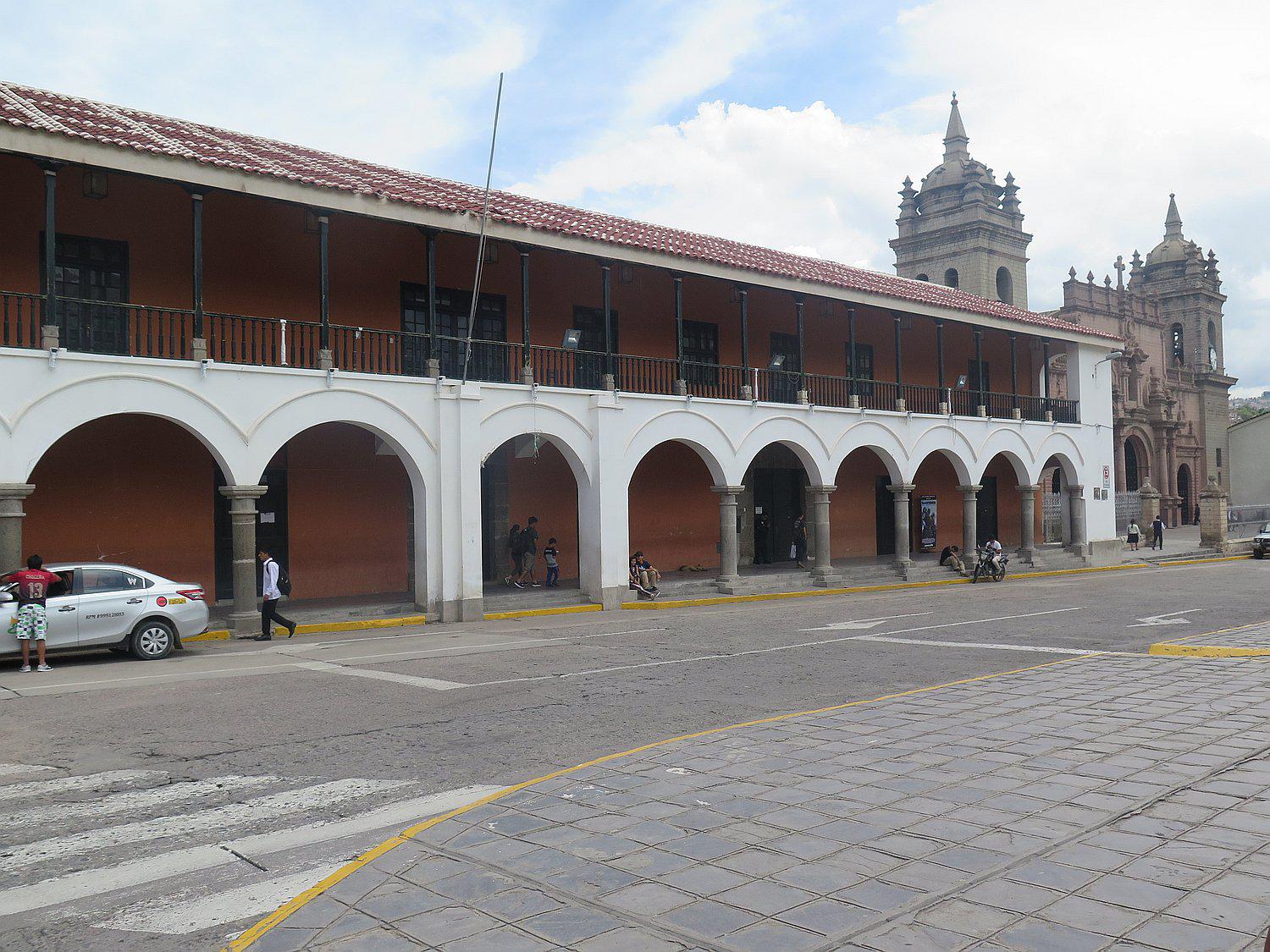 Cambian a seis funcionarios de la Municipalidad Provincial de Huamanga