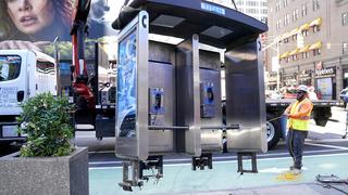 Nueva York se despide de su última cabina de teléfono público (VIDEO)