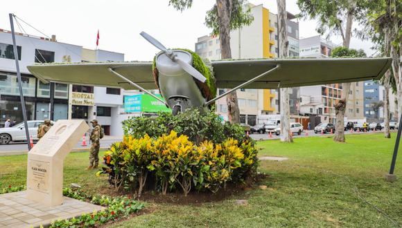 La Plaza Aviación cuenta con la réplica de una avioneta modelo Boeing-Stearman Model 75 / PT17, donada por la Fuerza Aérea del Perú. (Foto: Municipalidad de San Borja)