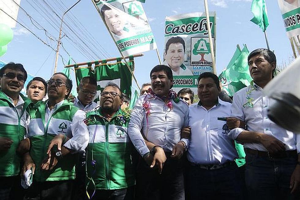 Candidatos por Arequipa Renace se inscribieron ante el JEE