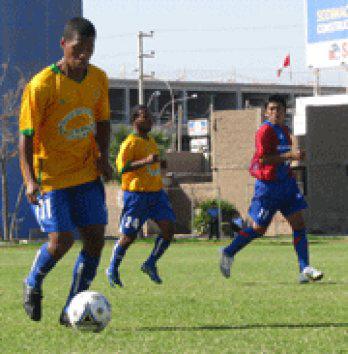 Mayta Cápac
 clasificó en medio
 de desmanes