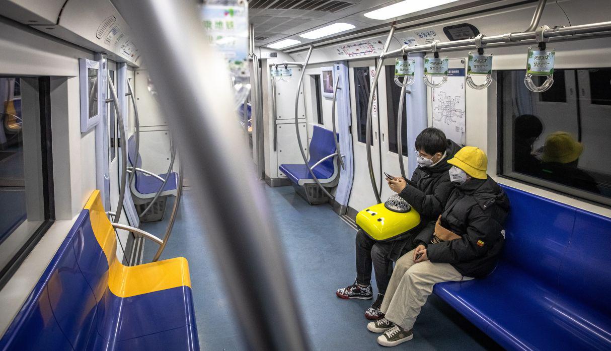 Son pocas las personas que salen de sus casas en Beijing, Hubei y otras provincias. (EFE).