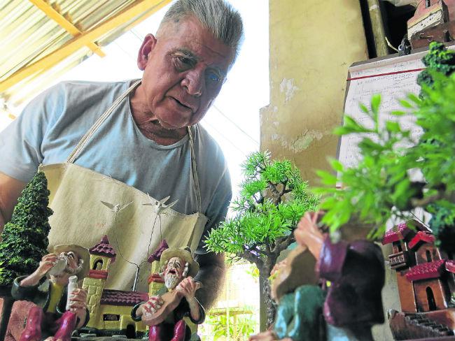 Arequipa: Walter López Ponce es el  “cirujano de imágenes” que todo lo restaura