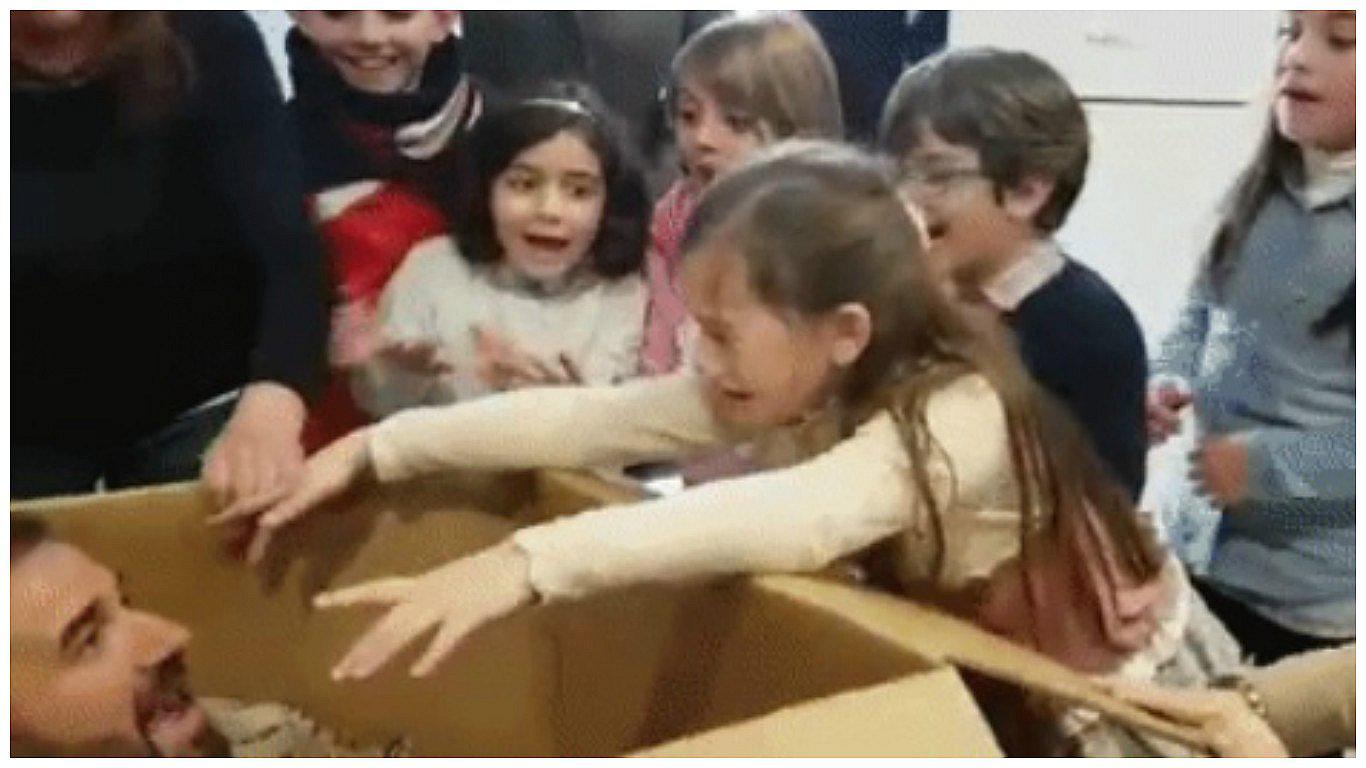 Facebook: militar español le da tierna sorpresa a su hija por su cumpleaños (VIDEO)