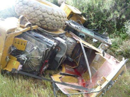 Compactadora  de municipio  de Paucará cae a abismo