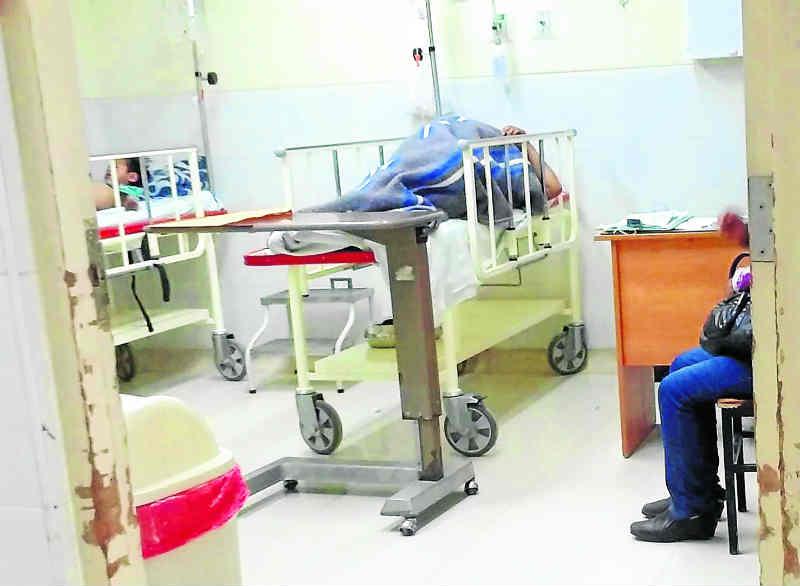 Taxista héroe salva a mujer que se lanzó de tercer piso