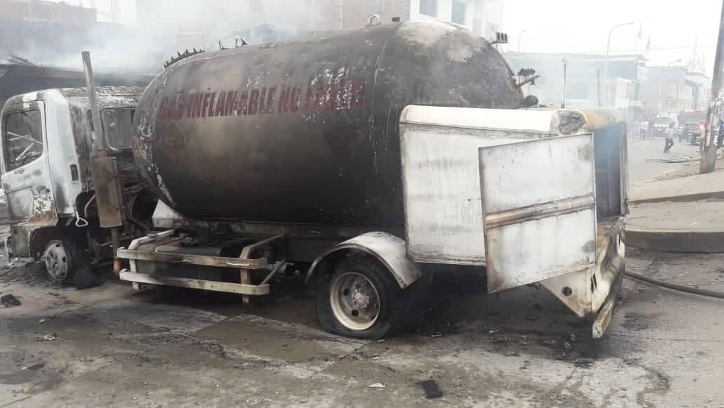 Villa El Salvador: reportan 51 heridos y una persona muerta tras explosión de camión cisterna. Fotos: Allen Quintana