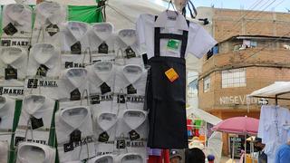 Uniformes escolares se venden desde los S/65 en feria dominical de Huancayo