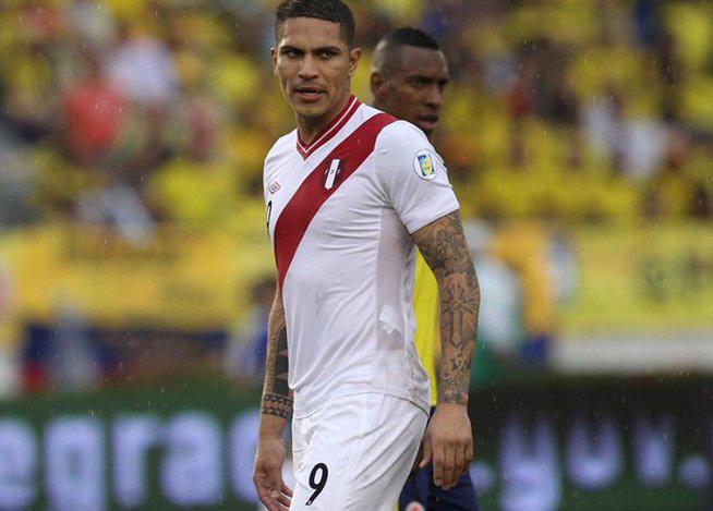 Paolo Guerrero será el capitán de la selección peruana en la Copa América 2015
