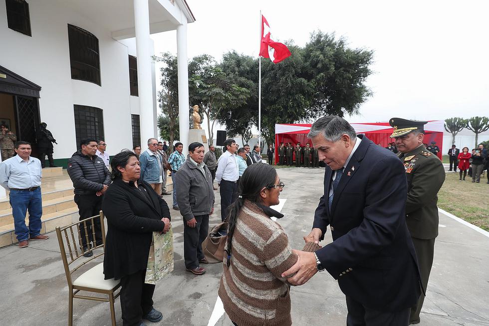 Mineros que construyeron el túnel para la Operación Chavín de Huantar reciben reconocimiento 