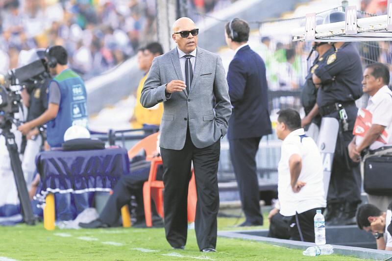 Roberto Mosquera: “Noto ansiedad en la tribuna de Matute”