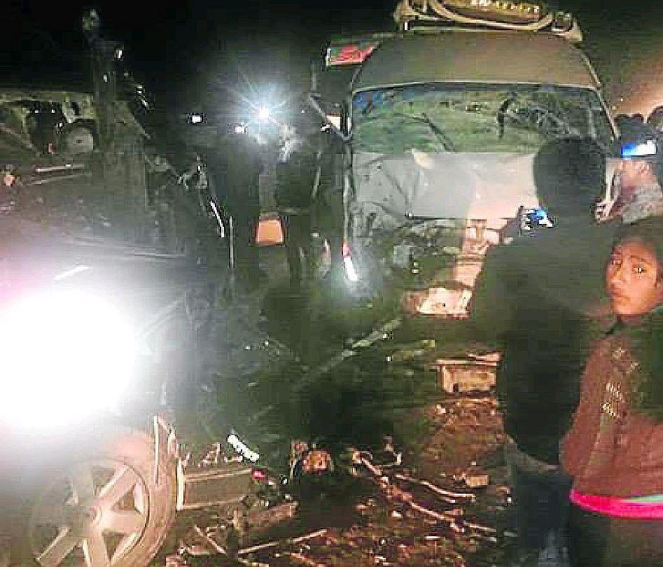 Juliaca: al menos dos fallecidos deja accidente de transito en desvio Putina - Huancane