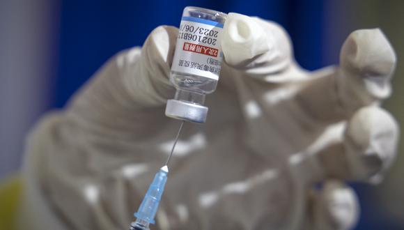 Caso de Chincha ha reforzado dudas sobre la vacuna del laboratorio chino y la consecuente preferencia por Pfizer. (Foto: FADEL SENNA / AFP)