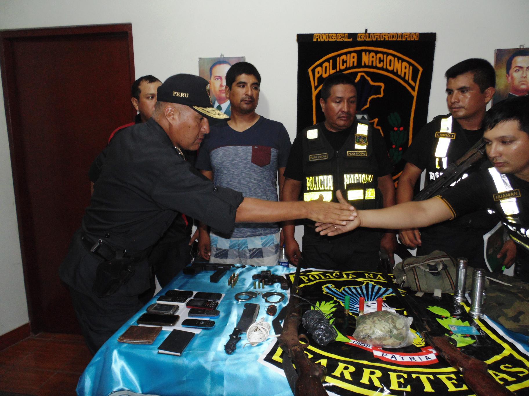 Jefe de Región Policial llega a comisarías de Selva Central 