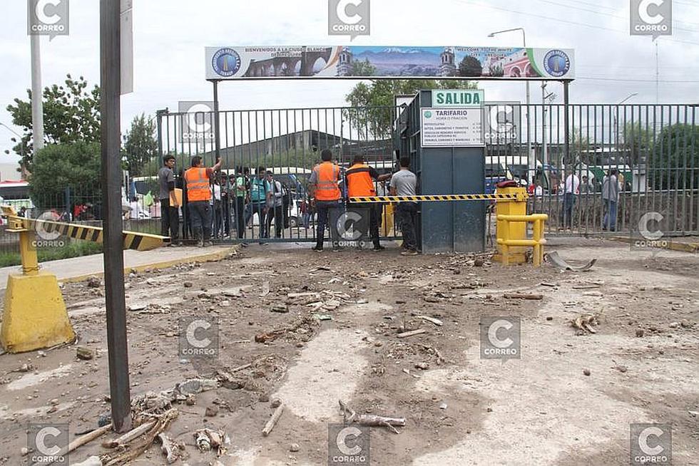 Terminal terrestre de Arequipa cerro sus puertas por más de 12  horas (FOTOS)