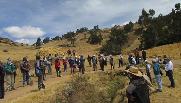 La Libertad: Minagri da mantenimiento a canales de riego en Santiago de Chuco