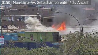 Incendio en un depósito en Barrios Altos, en la cuadra 15 del jirón Ancash