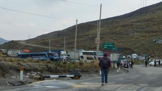 Manifestantes en Huancayo insisten en toma de Carretera Central en paro progresivo