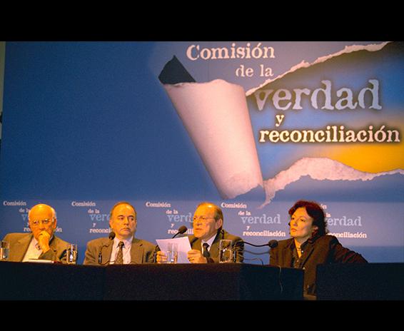 CVR no escuchó a Cipriani, ronderos y sacerdotes de Ayacucho