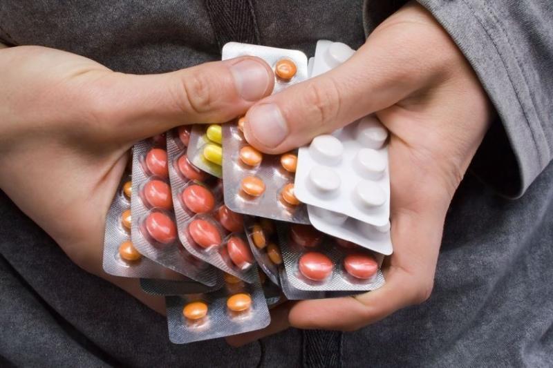 Excesivo consumo de medicamentos puede provocar paro cardiaco