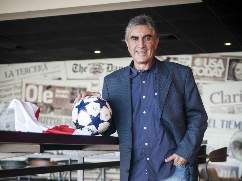 Juan Carlos Oblitas: Pizarro y Vargas ya no tienen lugar en la selección