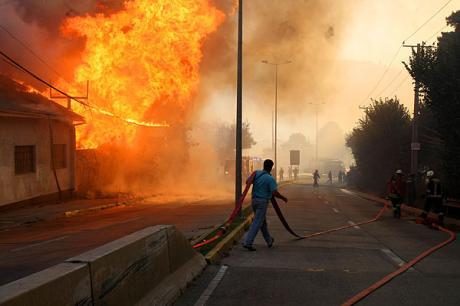 Cuatro niños españoles mueren al incendiarse guardería en Catar