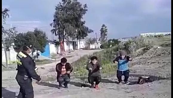 ​Serenos y policías de Yura hacen ranear a jóvenes que jugaban fútbol