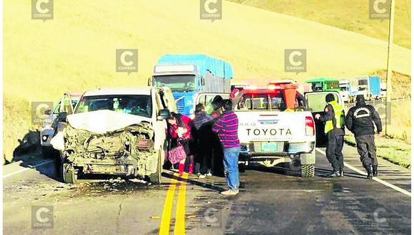 Familia que iba a fiesta de Muruhuay choca con camión y abuelita muere