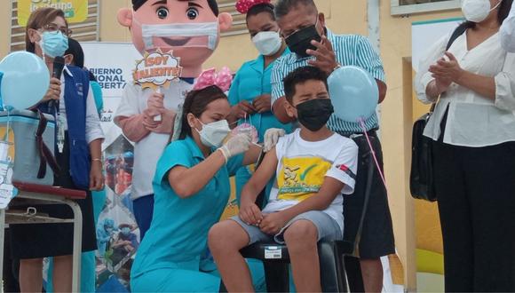 Jornada de vacunación contra el COVID-19 a los menores de 10 y 11 años y aquellos con comorbilidad de 5 y 11 años. (Foto: Deyvi Mora)