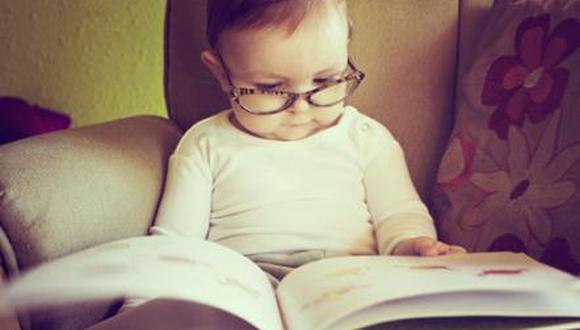 Pediatras en EEUU recomiendan leer cuentos a niños desde su nacimiento
