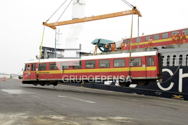 Llegan 6 modernos autovagones para el Metro Wanka