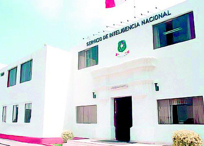 Poder Ejecutivo oficializa relevo de altos mandos de la DINI